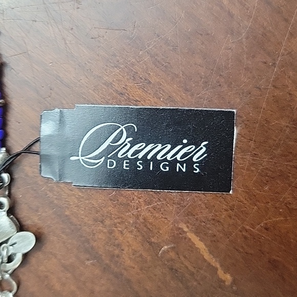 Premier Design It's Electric Necklace - Picture 6 of 6